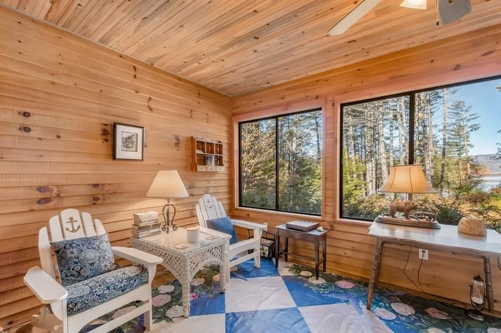 92 Singing Eagle Road Moultonborough NH 03254