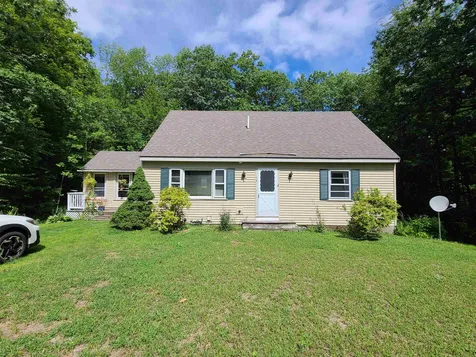 14 Lakeview Drive Wolfeboro NH 03894
