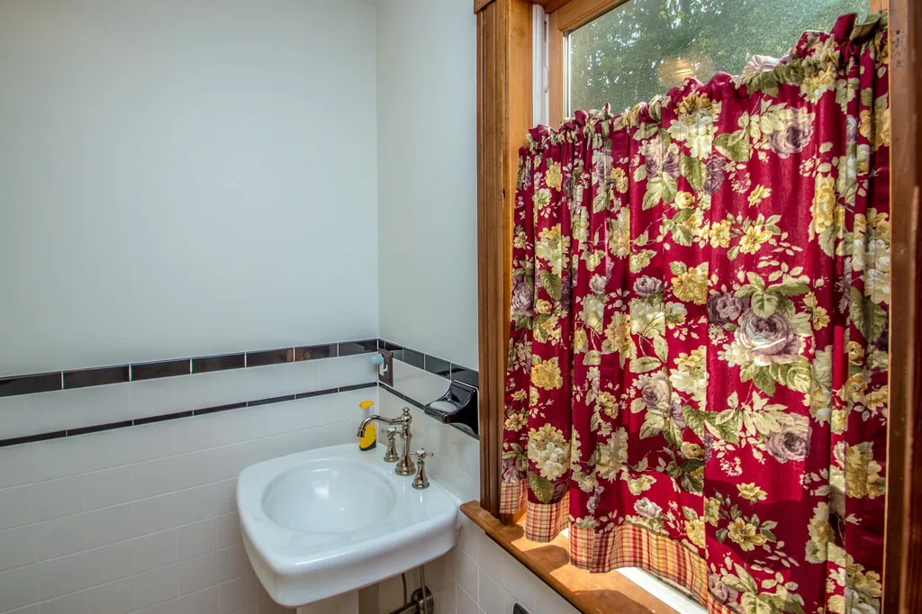 77 Portland Street Fryeburg ME 04037