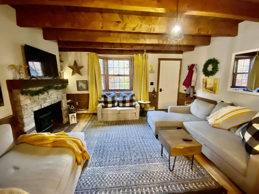 574 Willard Road Hartford VT 05059