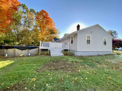 7 Old Colony Road Dover NH 03820