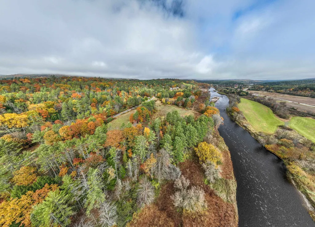 Bishop Road Lisbon NH 03585