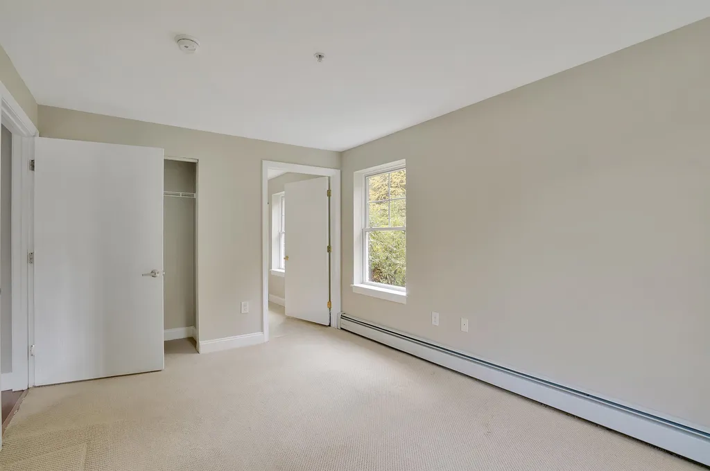 59 Ponemah Hill Road Milford NH 03055