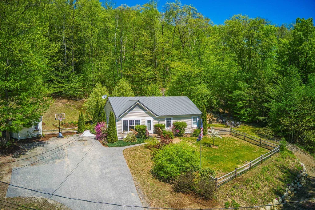 383 Mill Brook Road Thornton NH 03285