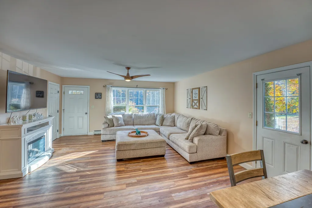 383 Mill Brook Road Thornton NH 03285