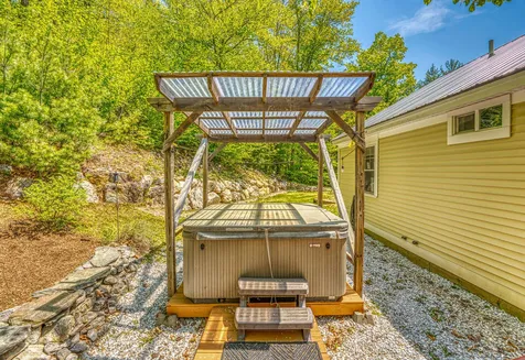 383 Mill Brook Road Thornton NH 03285