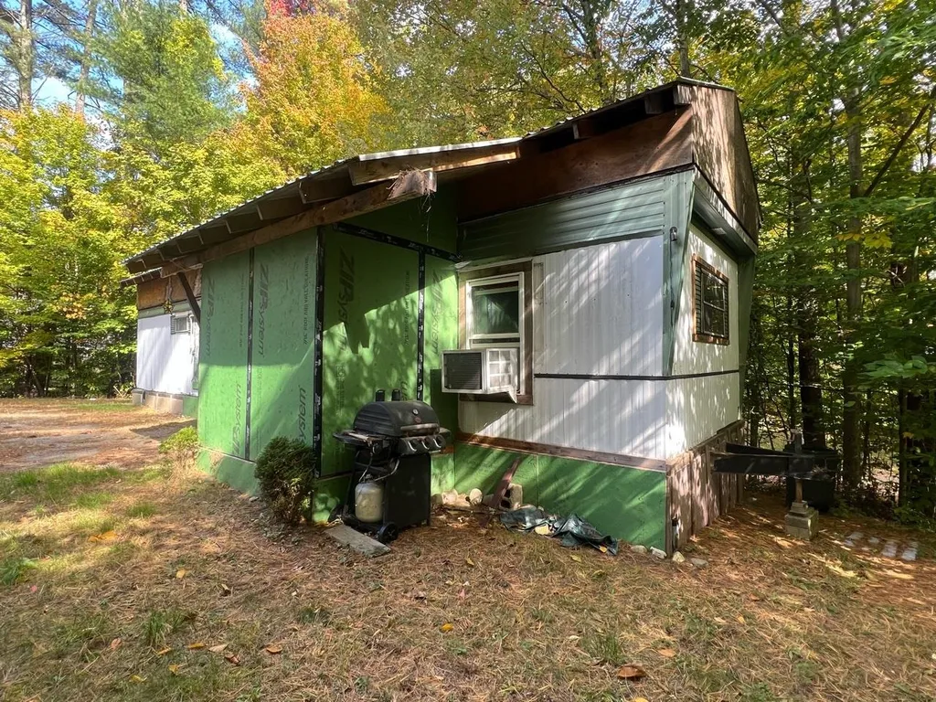 11 Winding Hill Road Brattleboro VT 05301