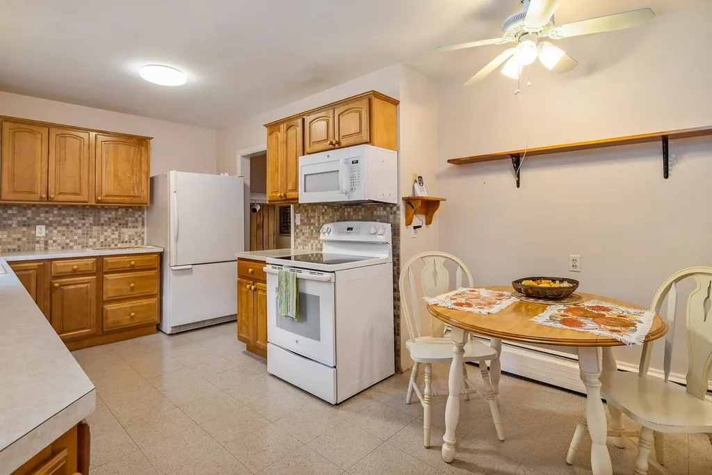 16 Olde Parish Road Rye NH 03870