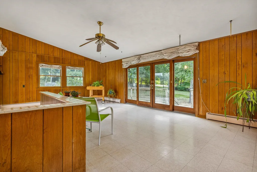 16 Olde Parish Road Rye NH 03870