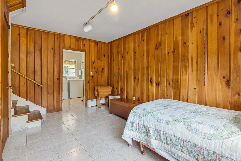 16 Olde Parish Road Rye NH 03870