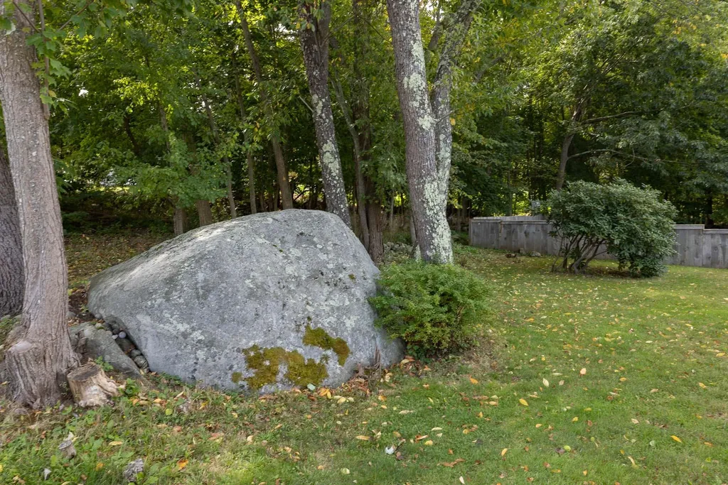 16 Olde Parish Road Rye NH 03870