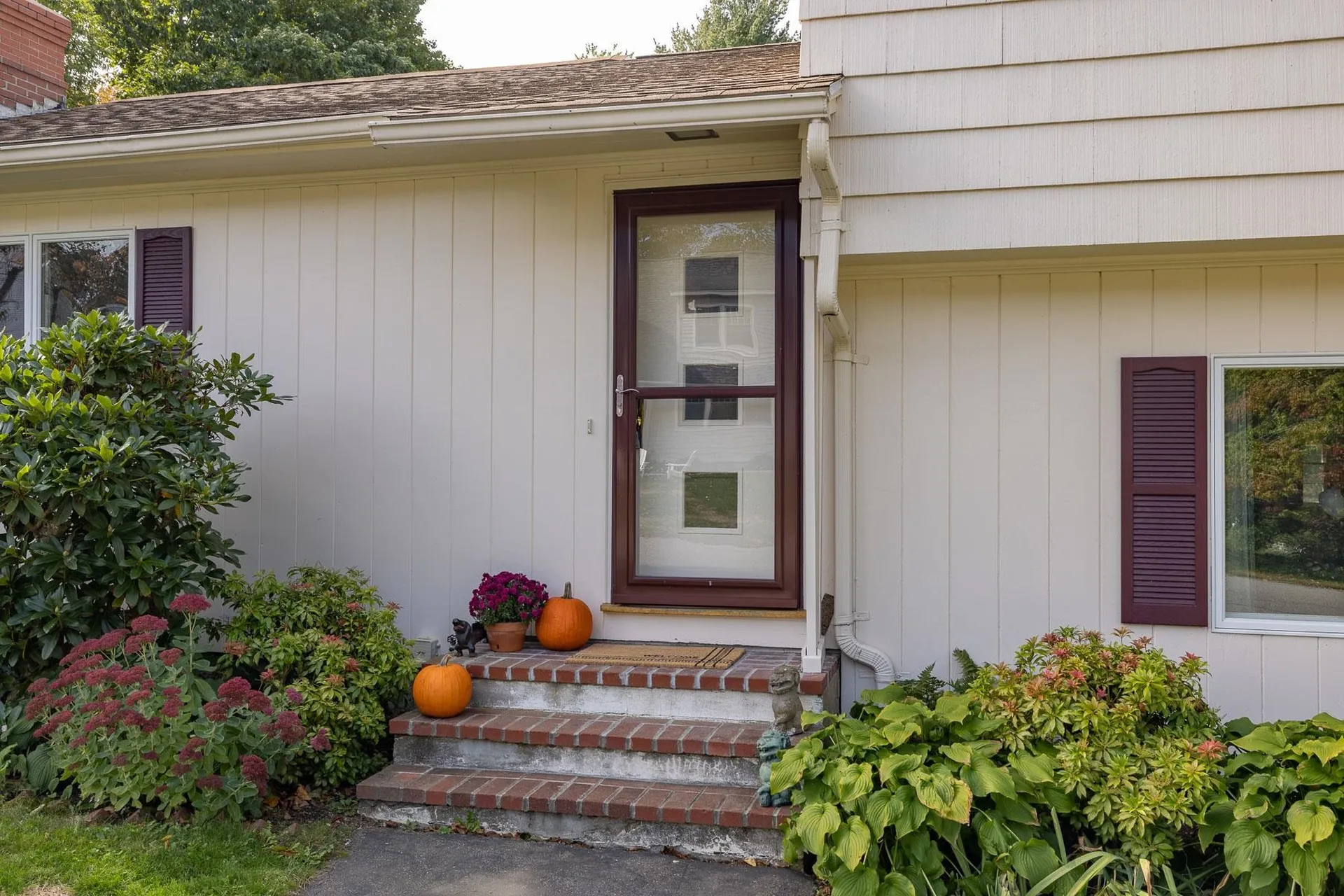 16 Olde Parish Road Rye NH 03870