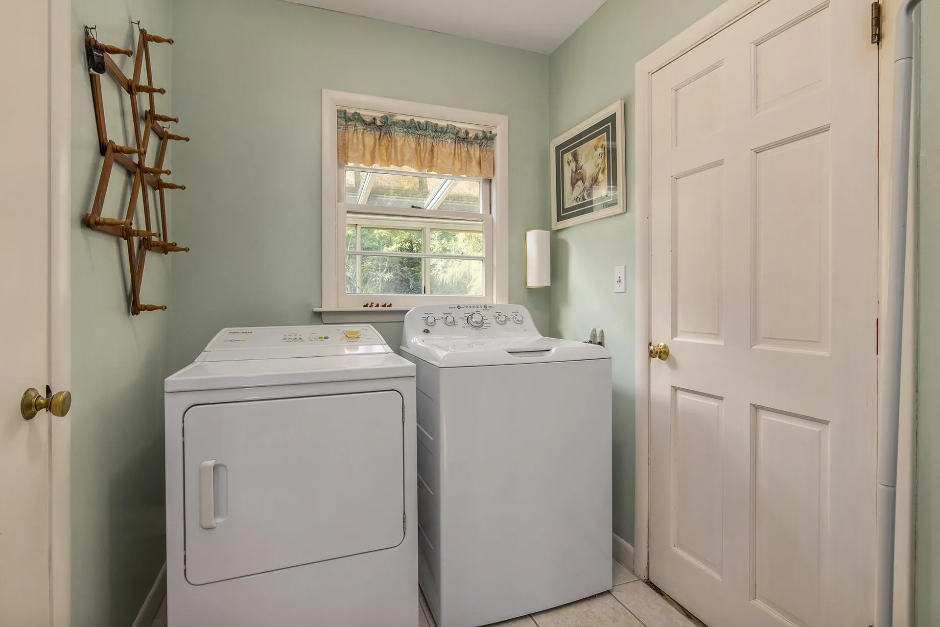 16 Olde Parish Road Rye NH 03870