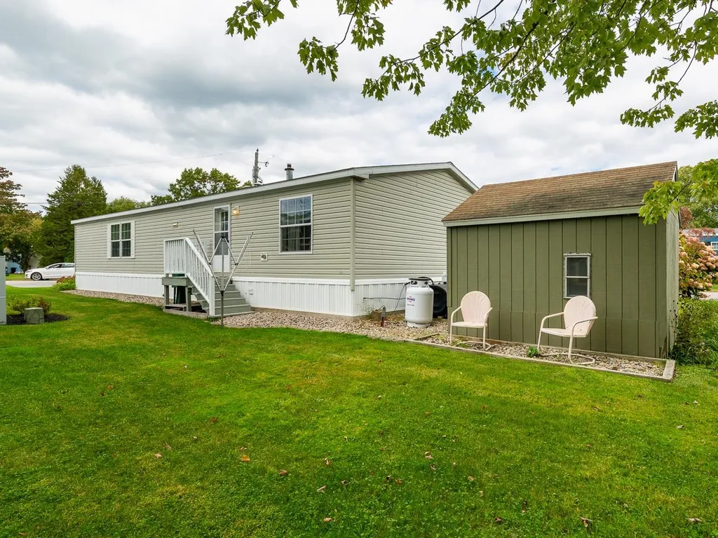 52 Seabreeze Drive North Hampton NH 03862