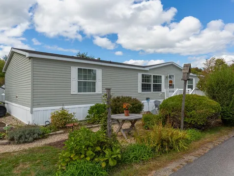 52 Seabreeze Drive North Hampton NH 03862