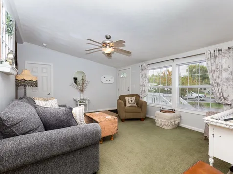 52 Seabreeze Drive North Hampton NH 03862