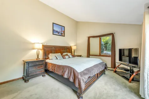 54 Hermit Road Alton NH 03810