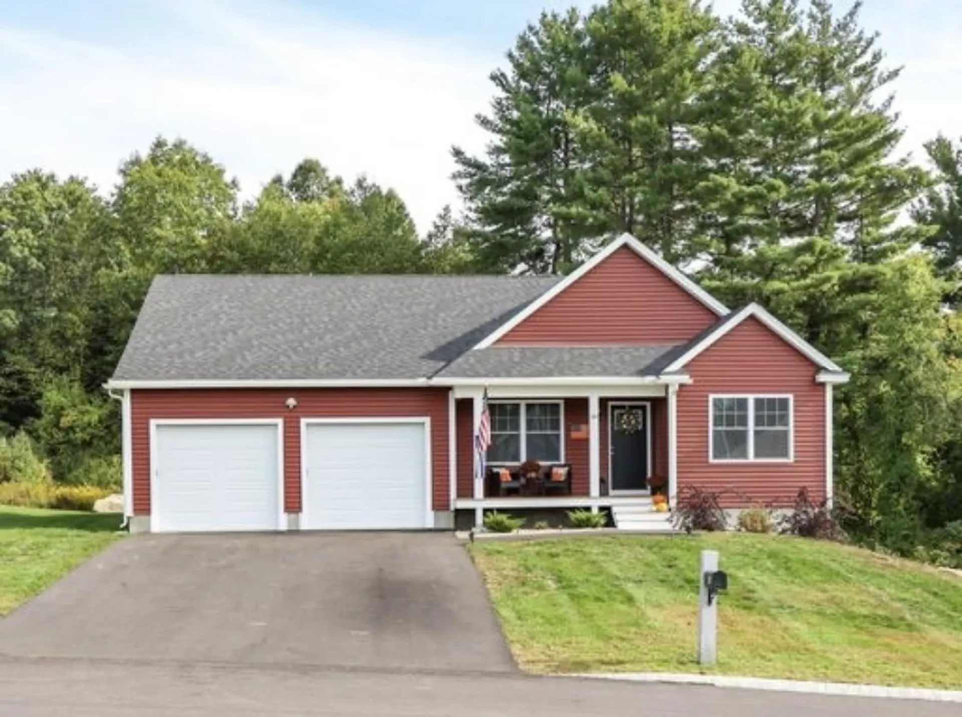 49 Curtis Commons Circle Milford NH 03055