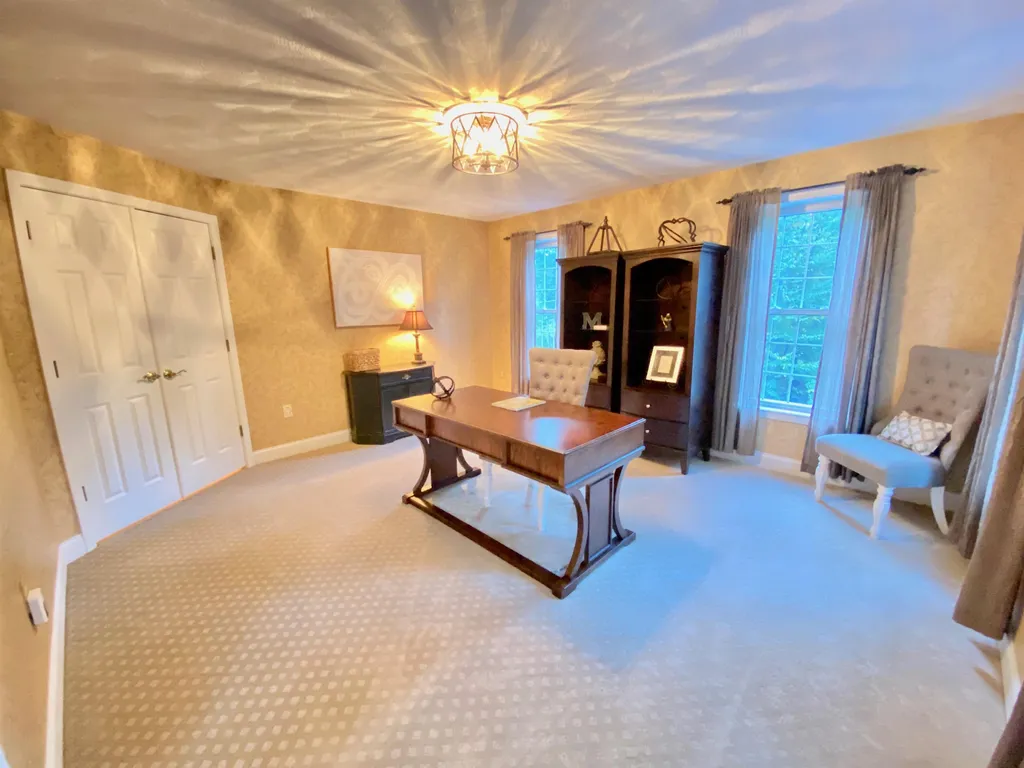 8 Settlers Ridge Road Windham NH 03087