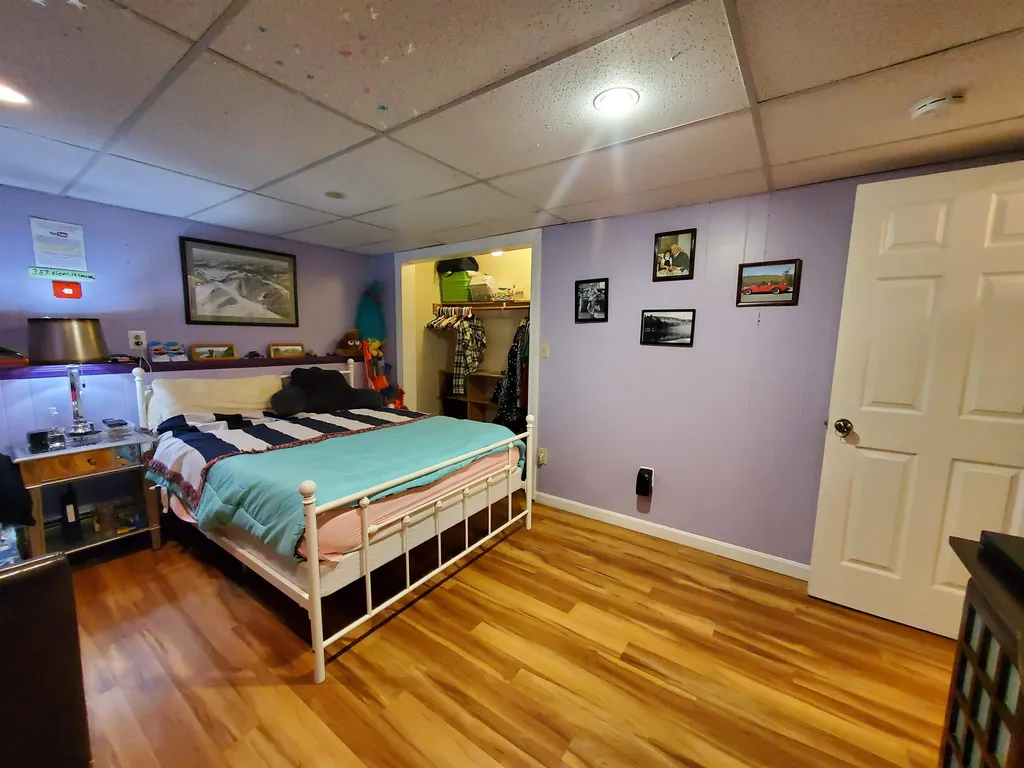 17 Mountain View Drive Enfield NH 03748