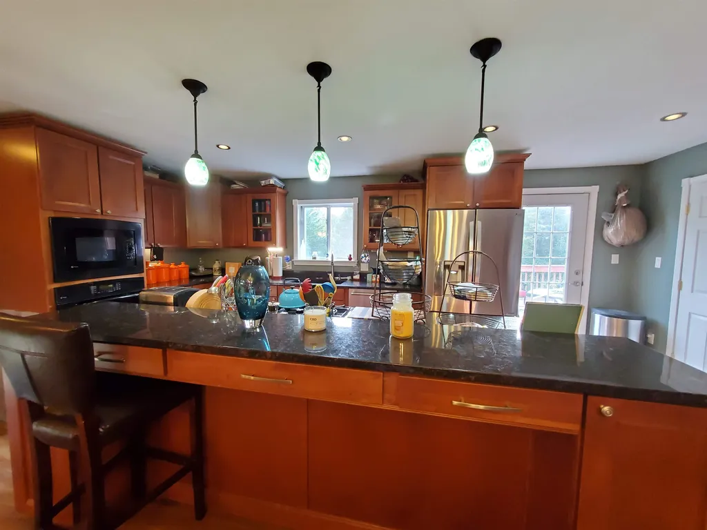17 Mountain View Drive Enfield NH 03748