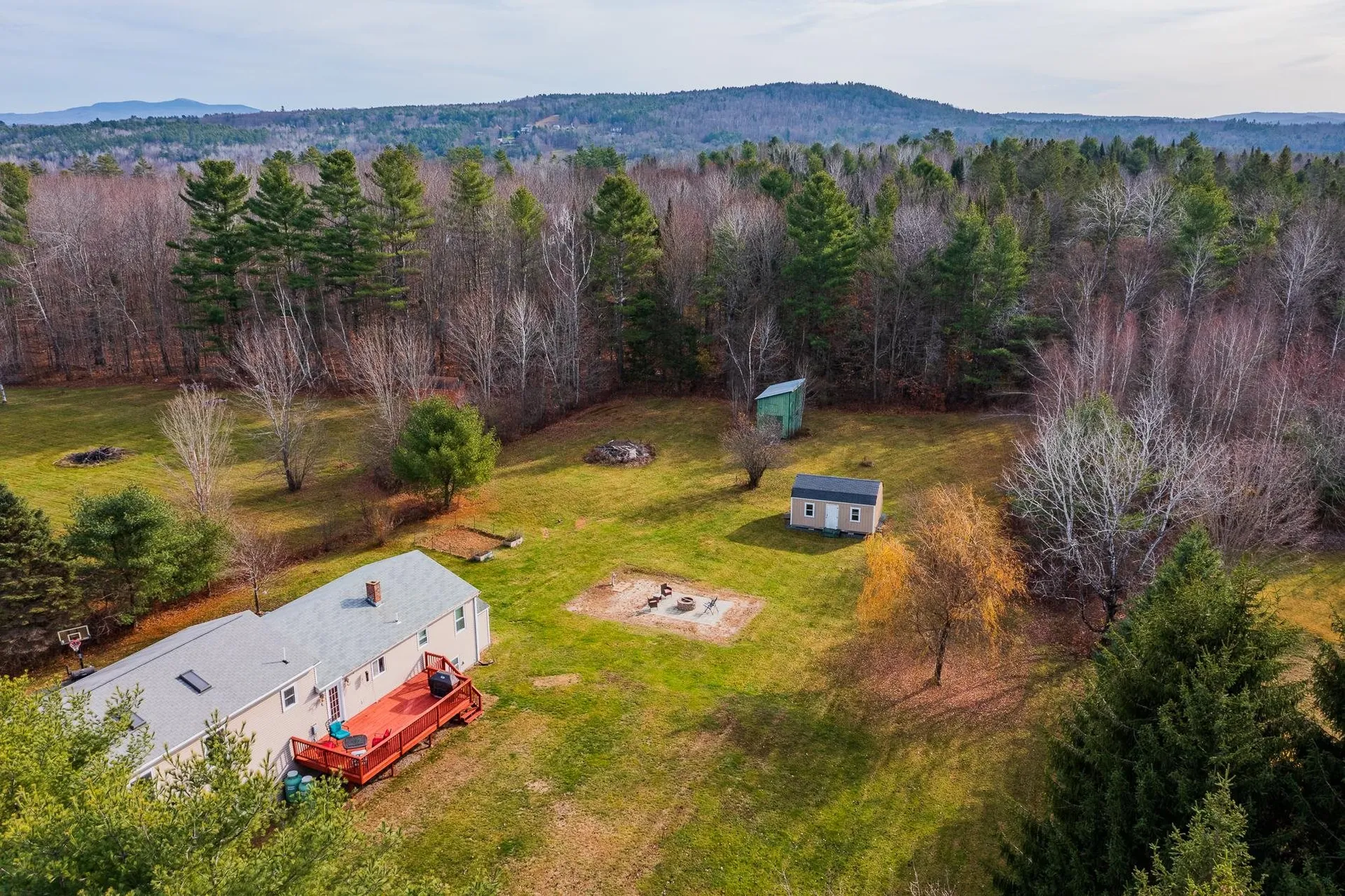 17 Mountain View Drive Enfield NH 03748