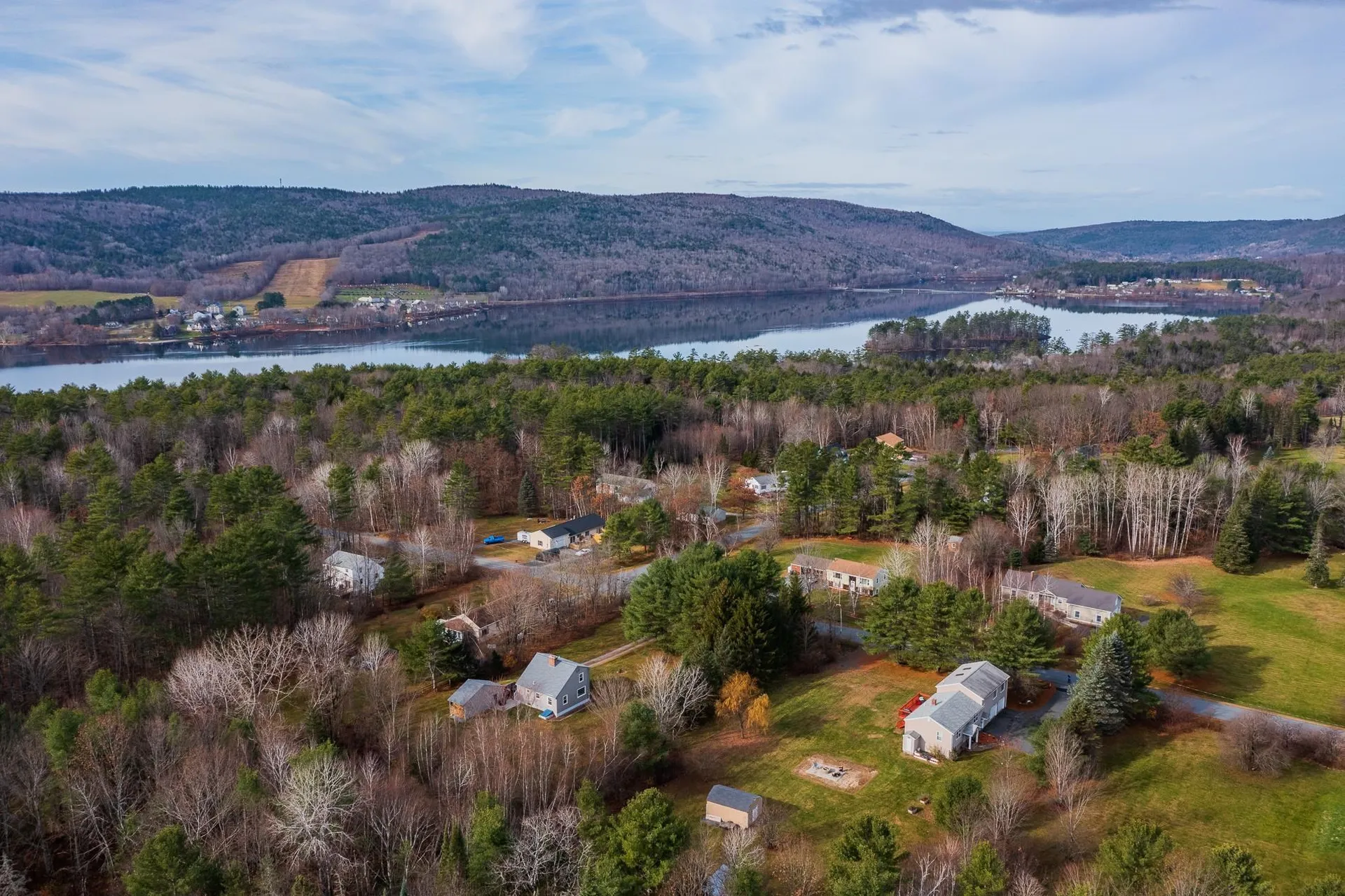 17 Mountain View Drive Enfield NH 03748