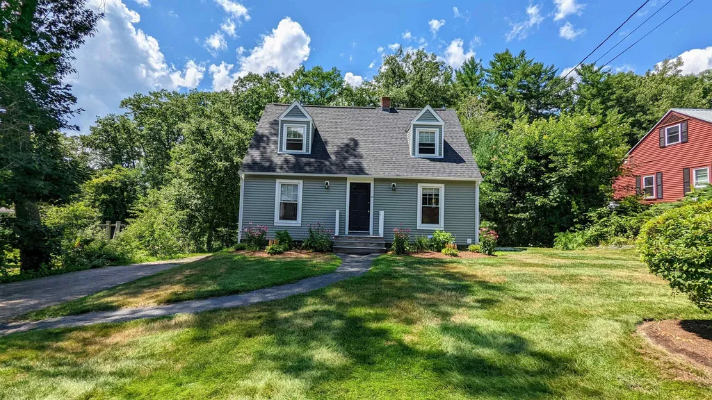 64 Cottonwood Avenue Laconia NH 03246