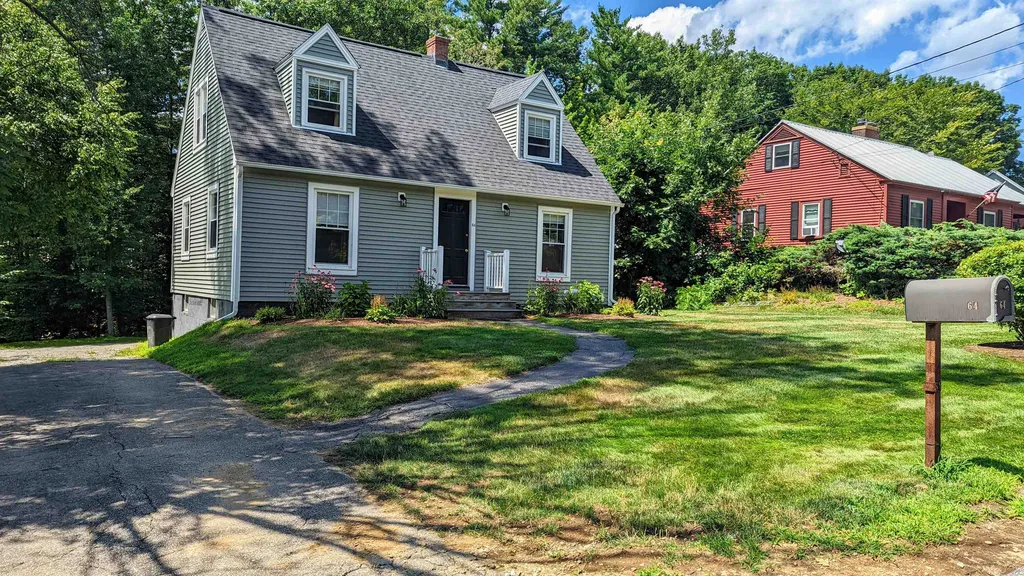 64 Cottonwood Avenue Laconia NH 03246