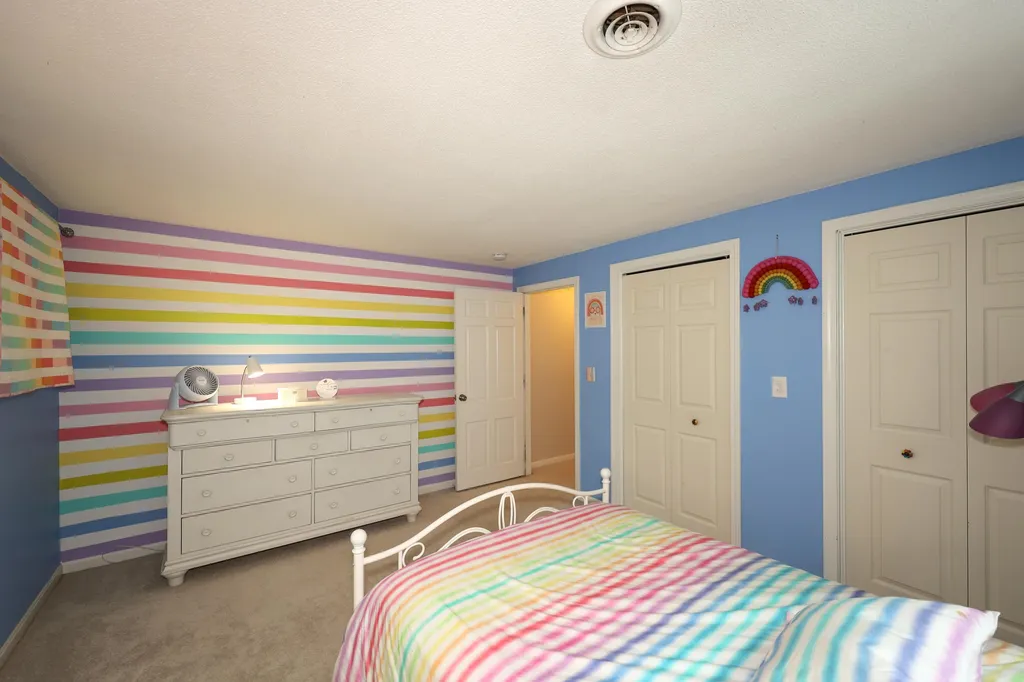 10 Greenbriar Lane Amherst NH 03031