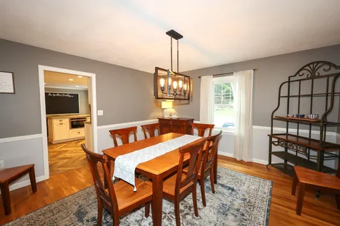10 Greenbriar Lane Amherst NH 03031