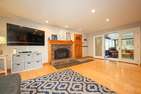 10 Greenbriar Lane Amherst NH 03031
