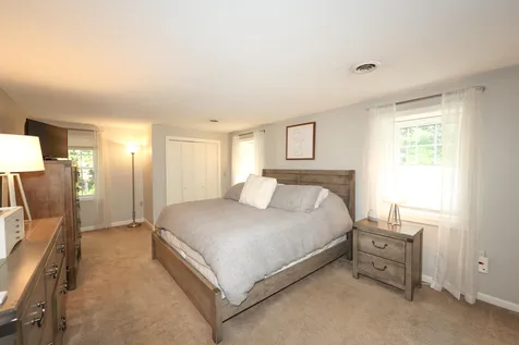 10 Greenbriar Lane Amherst NH 03031