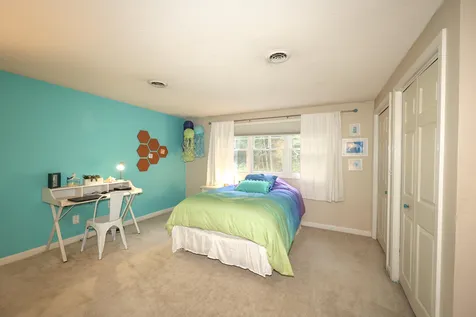 10 Greenbriar Lane Amherst NH 03031