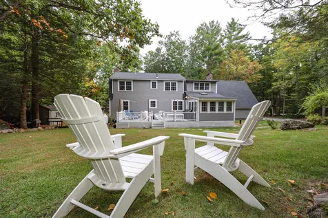 10 Greenbriar Lane Amherst NH 03031