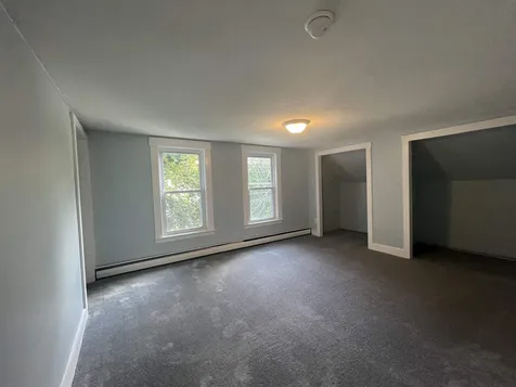 25 Pleasant Street Plymouth NH 03264