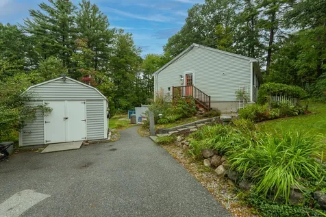 14 Dear Lane Milford NH 03055