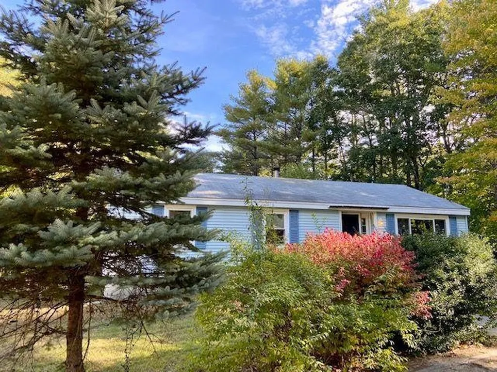 30 Kelsey Road Lee NH 03861