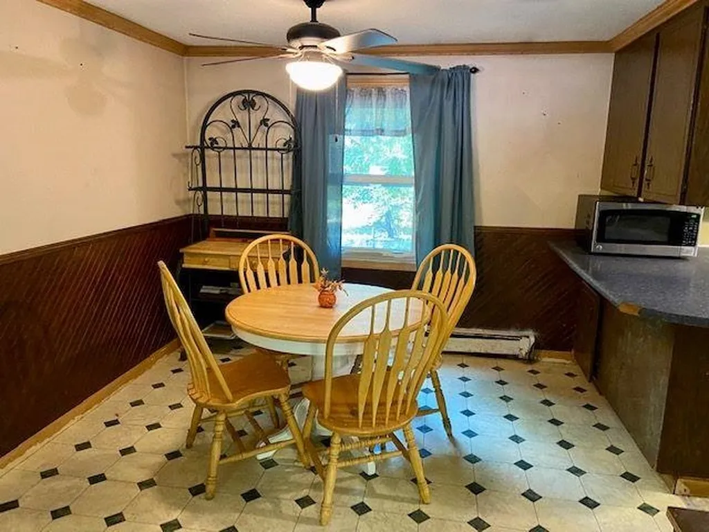 30 Kelsey Road Lee NH 03861