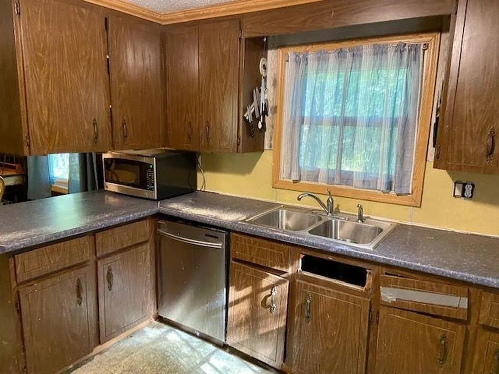 30 Kelsey Road Lee NH 03861