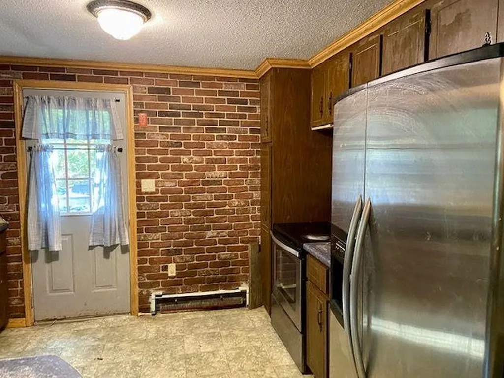 30 Kelsey Road Lee NH 03861