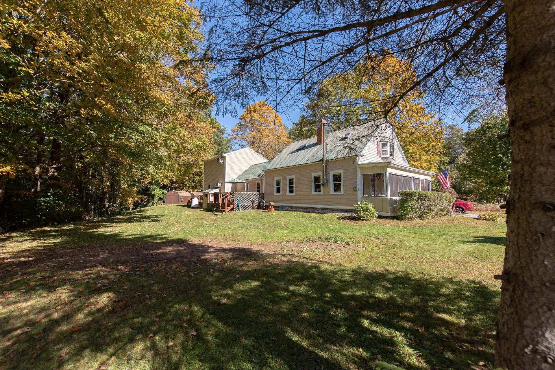 947 Old Bristol Road New Hampton NH 03256
