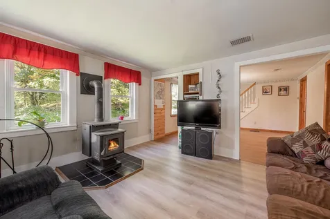 947 Old Bristol Road New Hampton NH 03256