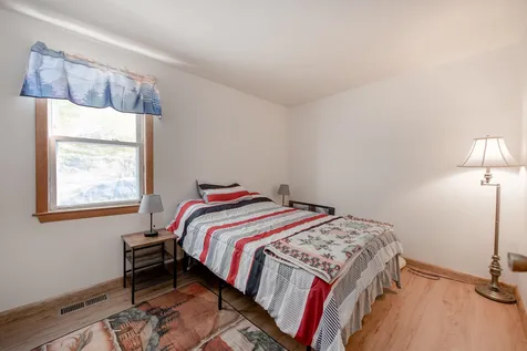 947 Old Bristol Road New Hampton NH 03256
