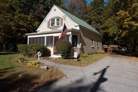 947 Old Bristol Road New Hampton NH 03256