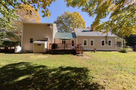 947 Old Bristol Road New Hampton NH 03256