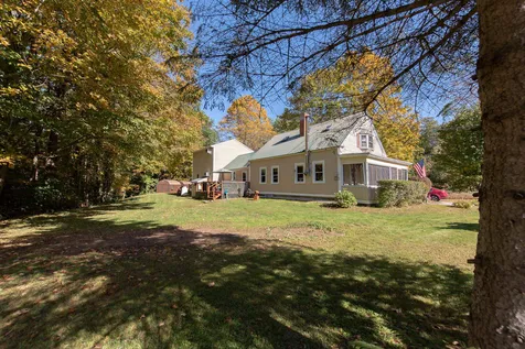 947 Old Bristol Road New Hampton NH 03256