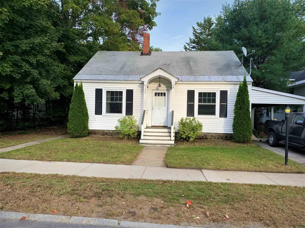 142 Charles Street Rochester NH 03867