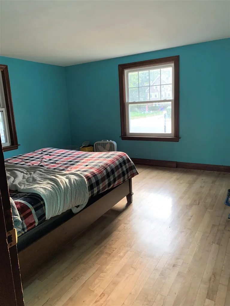 142 Charles Street Rochester NH 03867