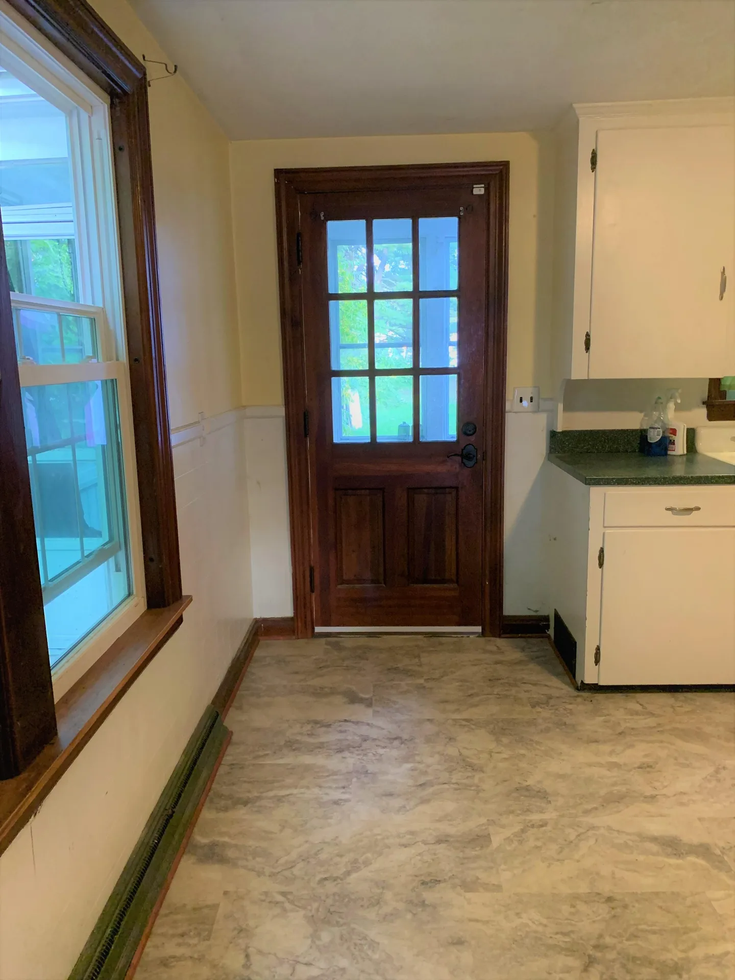 142 Charles Street Rochester NH 03867